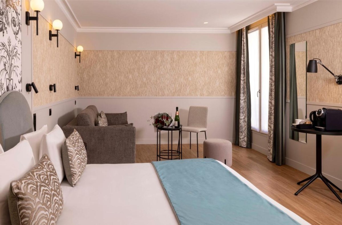 GRAND HOTEL LEVEQUE photo 2