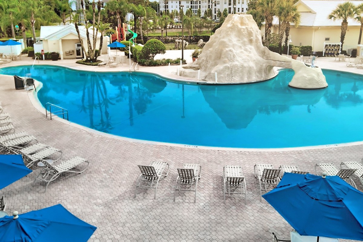 CYPRESS POINTE RESORT