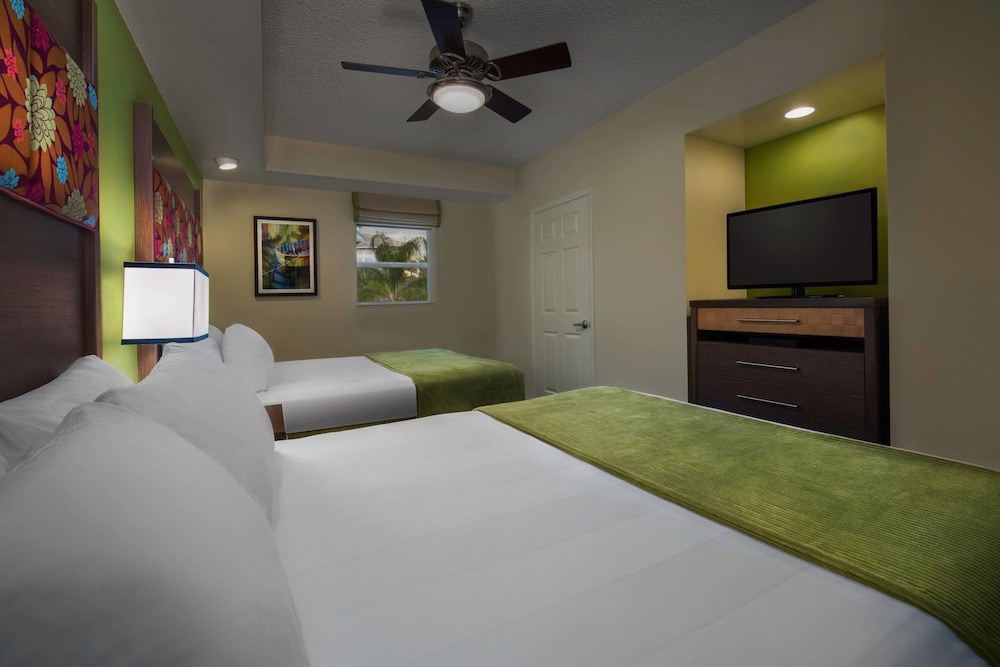 MARRIOTT'S HARBOUR LAKE photo 3
