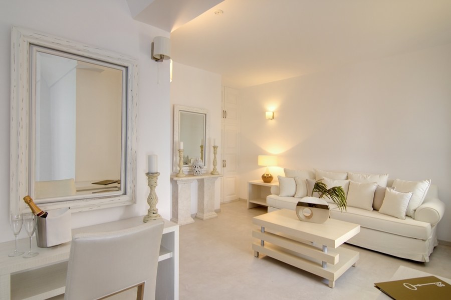 SANTORINI SECRET SUITES & SPA photo 4