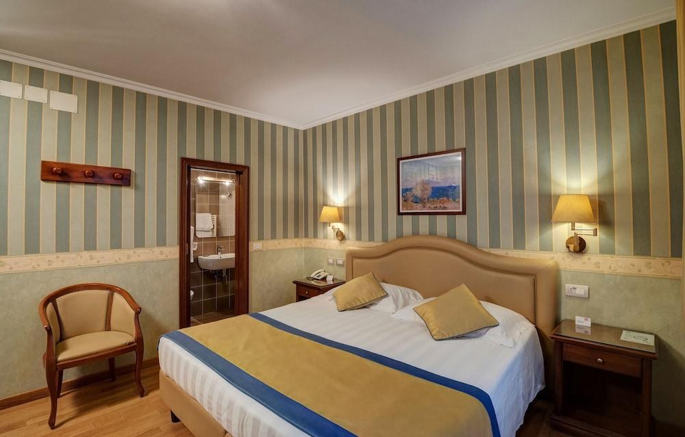 Hotel Piazza Di Spagna photo 4