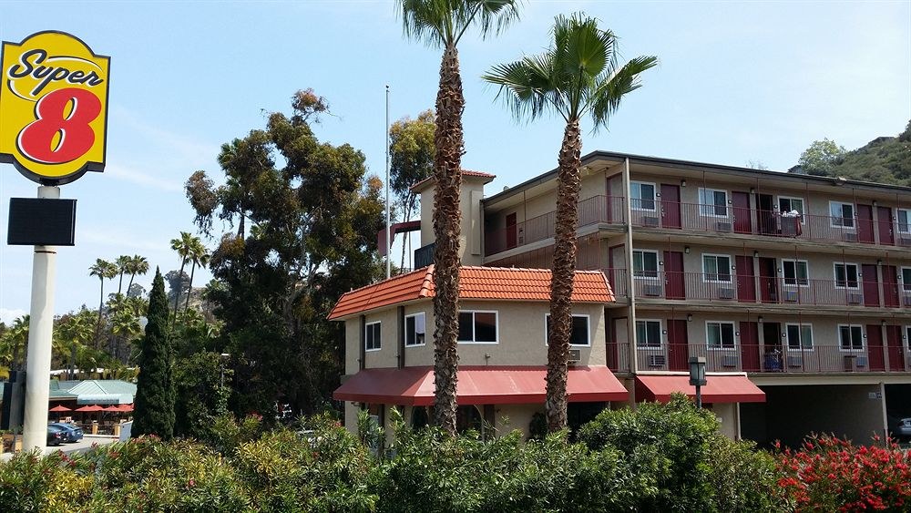 SUPER 8 SAN DIEGO HOTEL CIRCLE photo 1