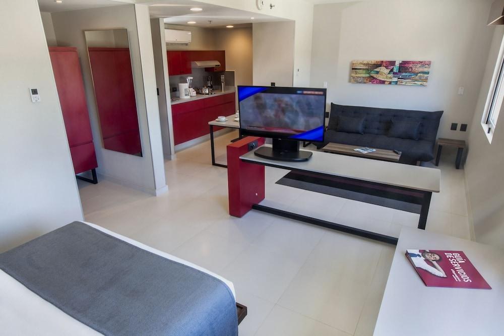 CITY SUITES CABO SAN LUCAS photo 2