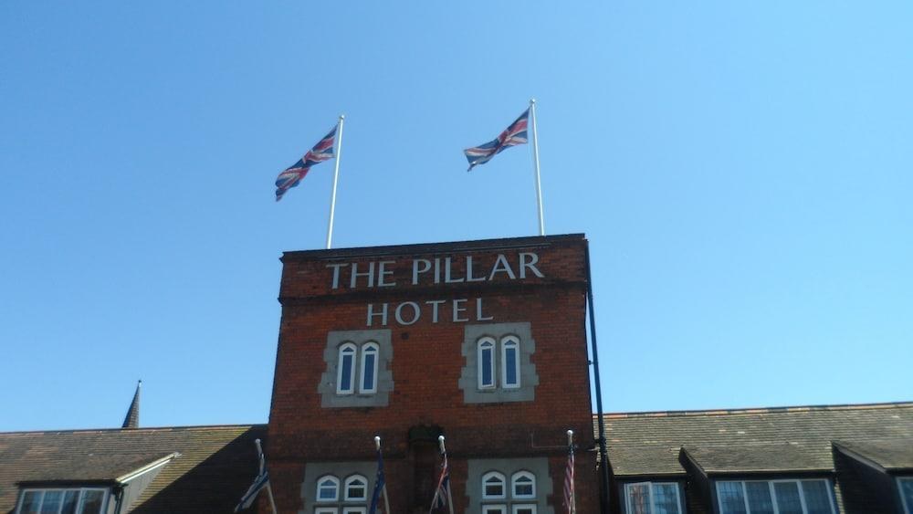 PILLAR HOTEL photo 2
