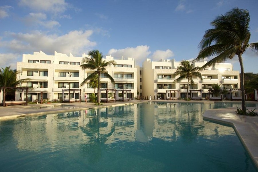 AKUMAL BAY BEACH & SPA RESORT
