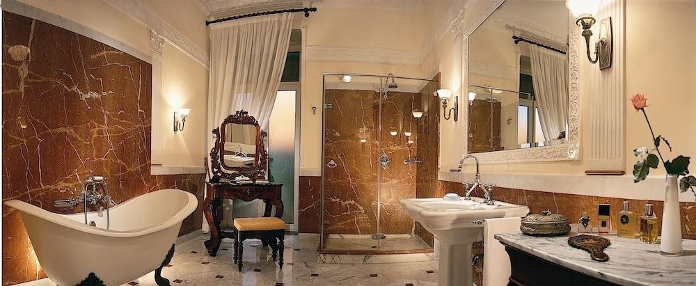 Grand Hotel Excelsior Vittoria photo 3