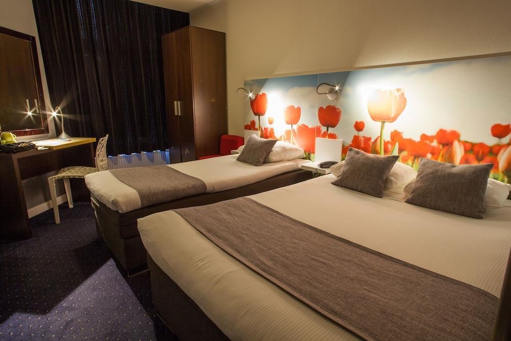 ibis Styles Amsterdam City photo 2
