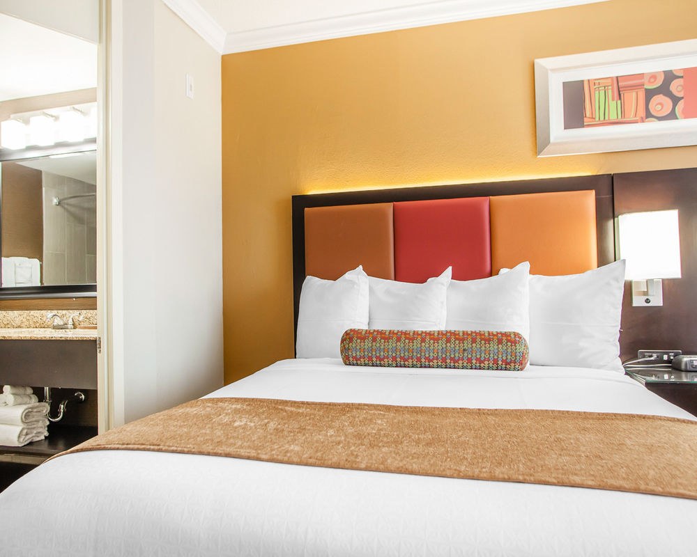 Holiday Inn Nashville Downtown Stadium by IHG
