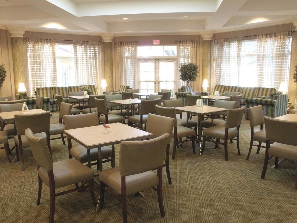 La Quinta Inn & Suites by Wyndham Orlando UCF photo 3