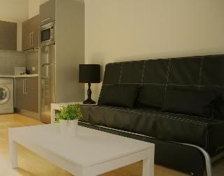 Blue Moon Apartments photo 2