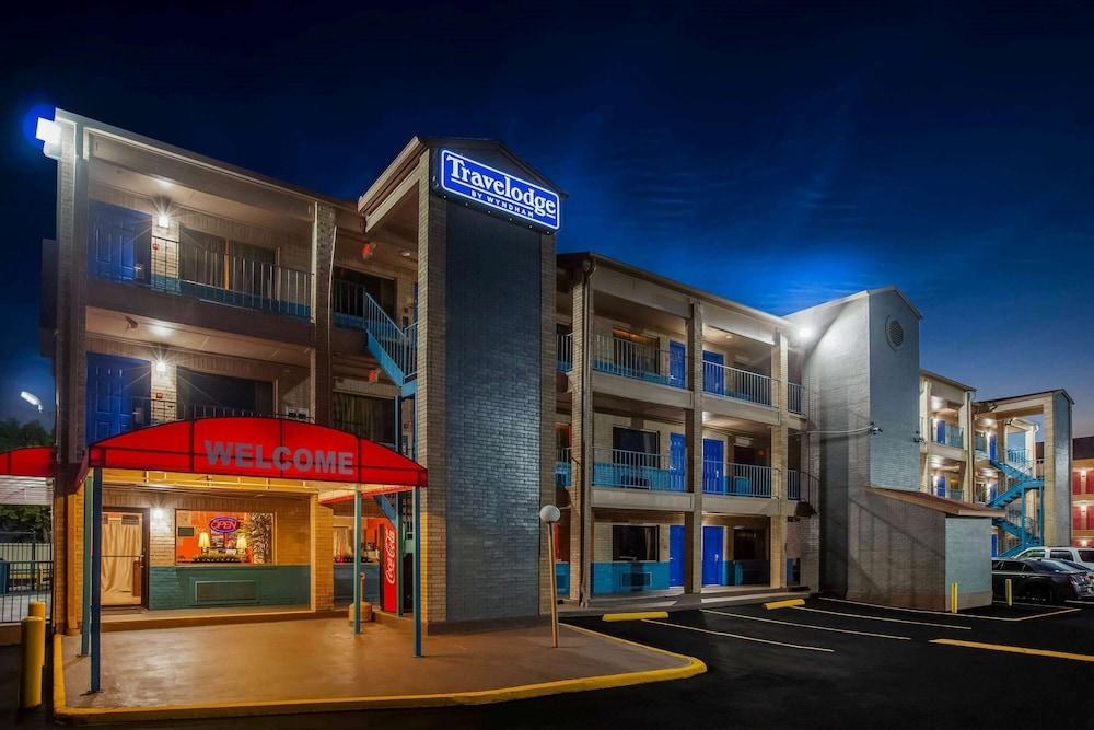 Travelodge by Wyndham Houston Hobby Airport photo 2