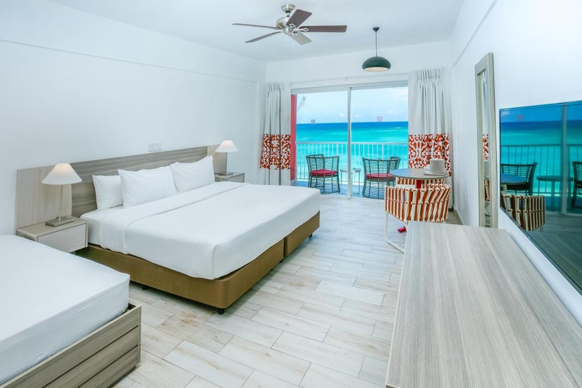 GRAND DECAMERON CORNWALL BEACH