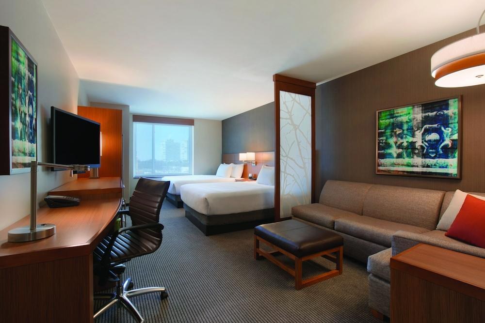 Hyatt Place Chicago-South/University Medical Center photo 3