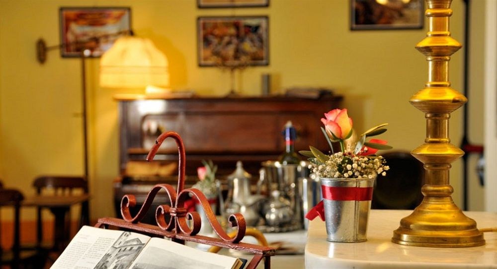 HOTEL AZZI
