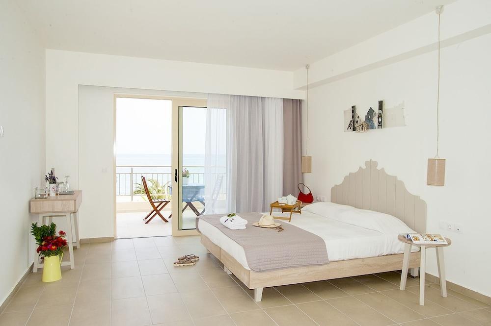 Maravel Star Art Hotel photo 2