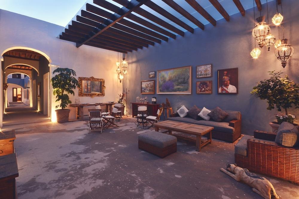 Hotel Boutique Casa Altamira photo 3