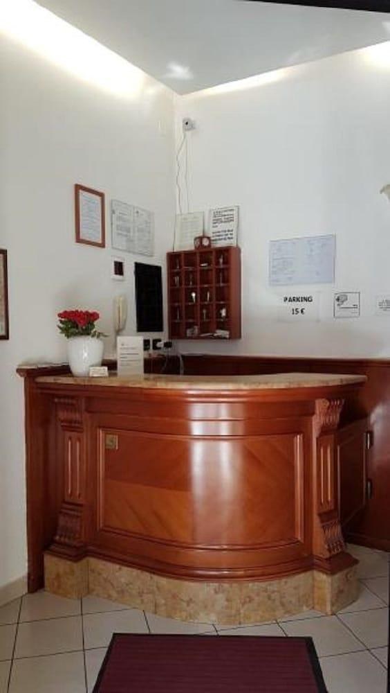 HOTEL MONDIAL MILANO photo 1