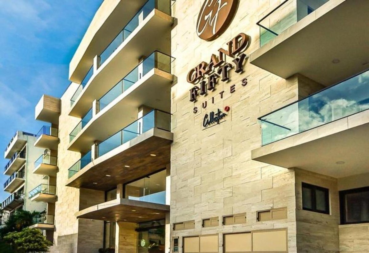 GRAND FIFTY SUITES