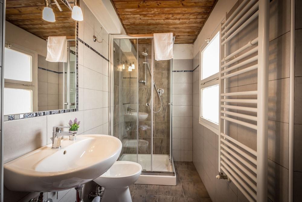 HOTEL PENSIONE FERRETTI photo 2