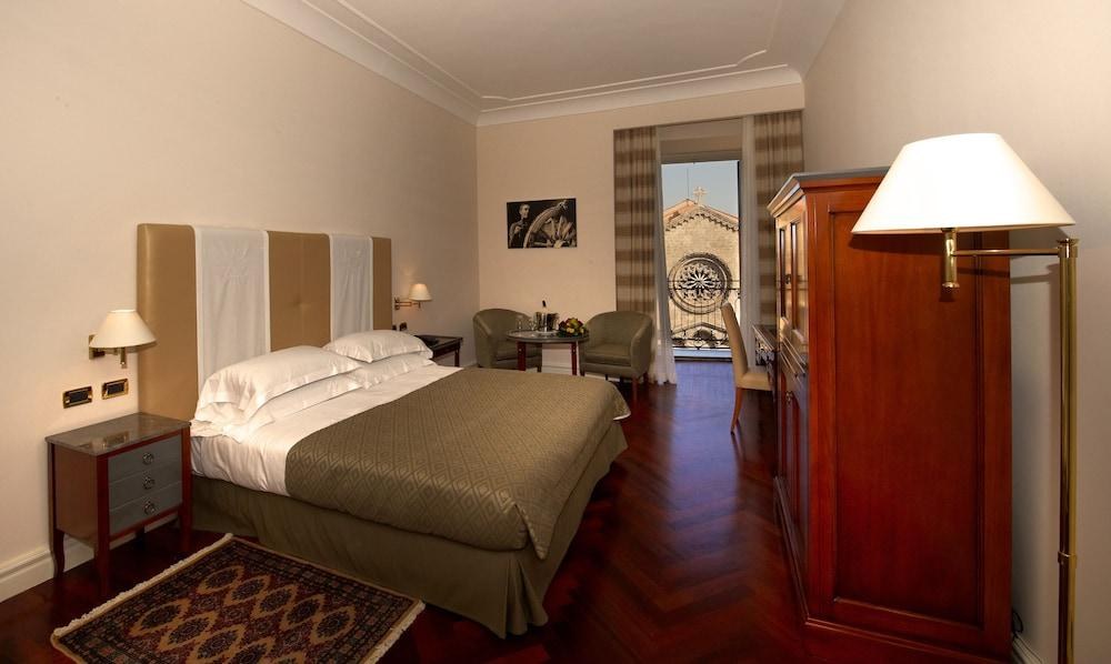Grand Hotel Piazza Borsa photo 2