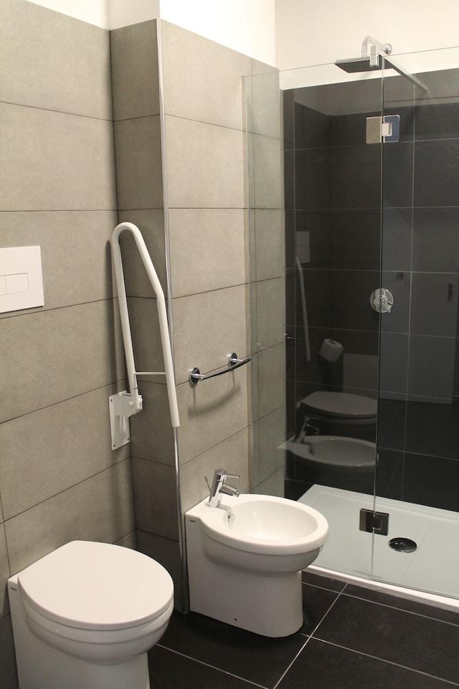 ALMA HOTEL photo 2
