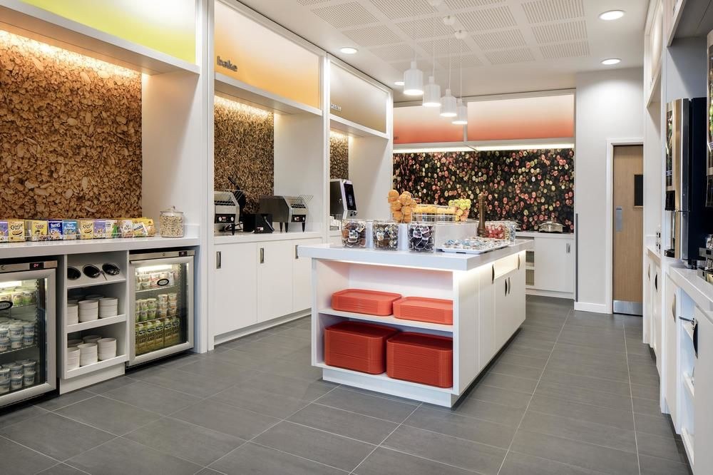 HAMPTON BY HILTON LONDON DOCKLANDS