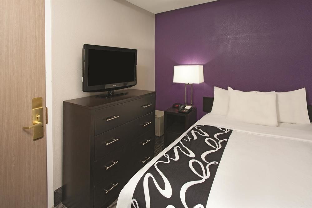 La Quinta Inn & Suites by Wyndham New York City Central Park photo 4