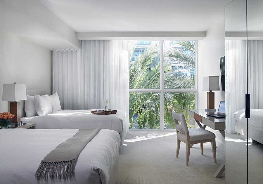 GRAND BEACH HOTEL SURFSIDE WEST photo 1