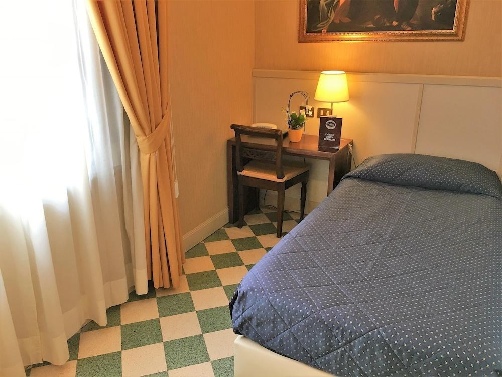 DNB HOUSE HOTEL photo 2