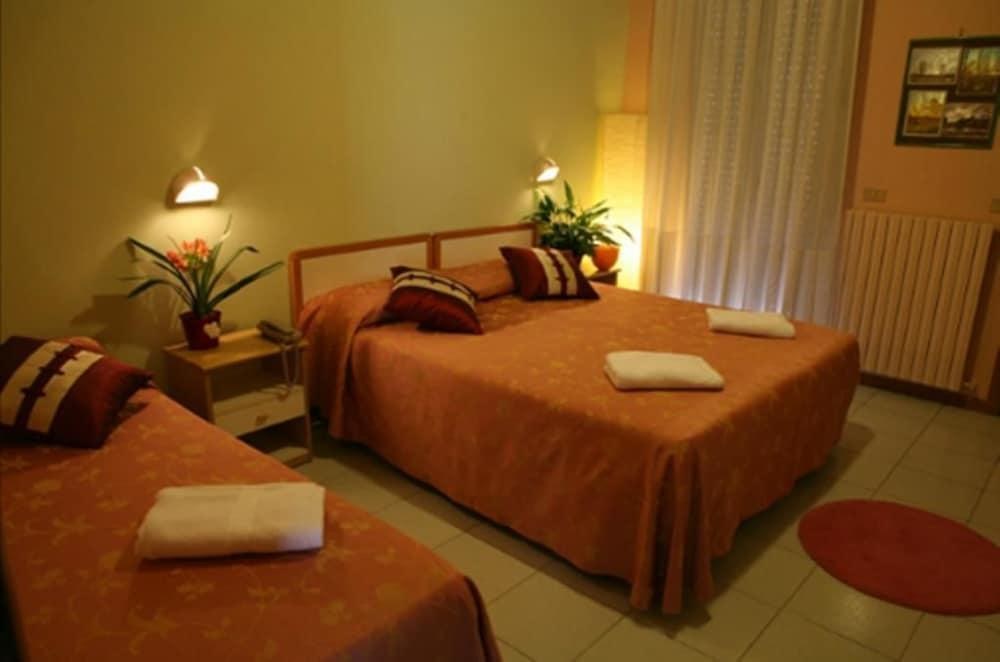 Hotel Sorriso - Rimini photo 2