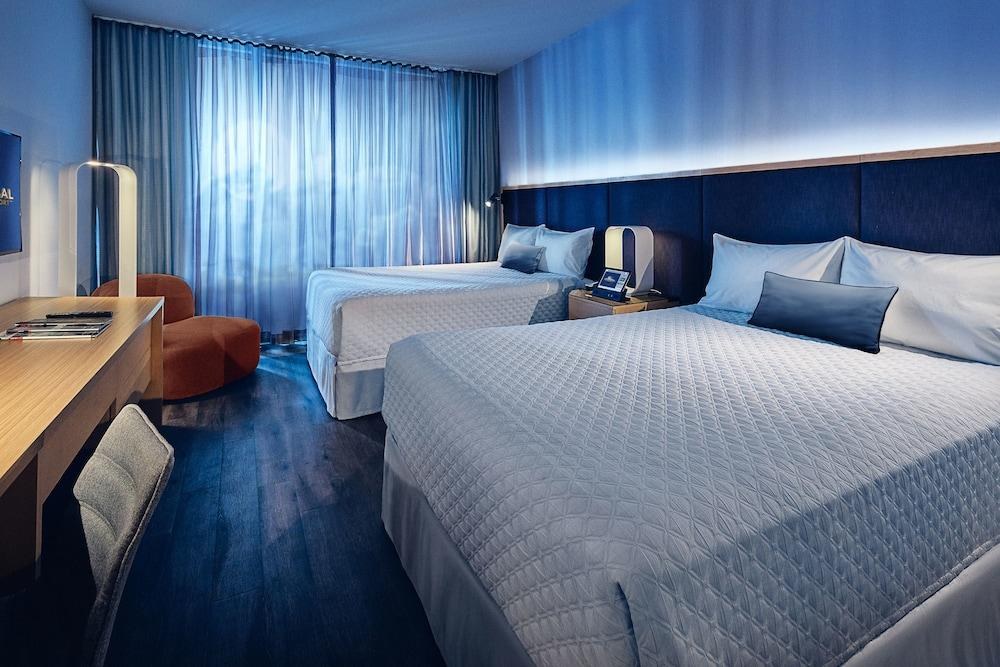 UNIVERSAL'S AVENTURA HOTEL photo 2