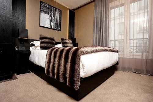 ELYSEES PARIS photo 3