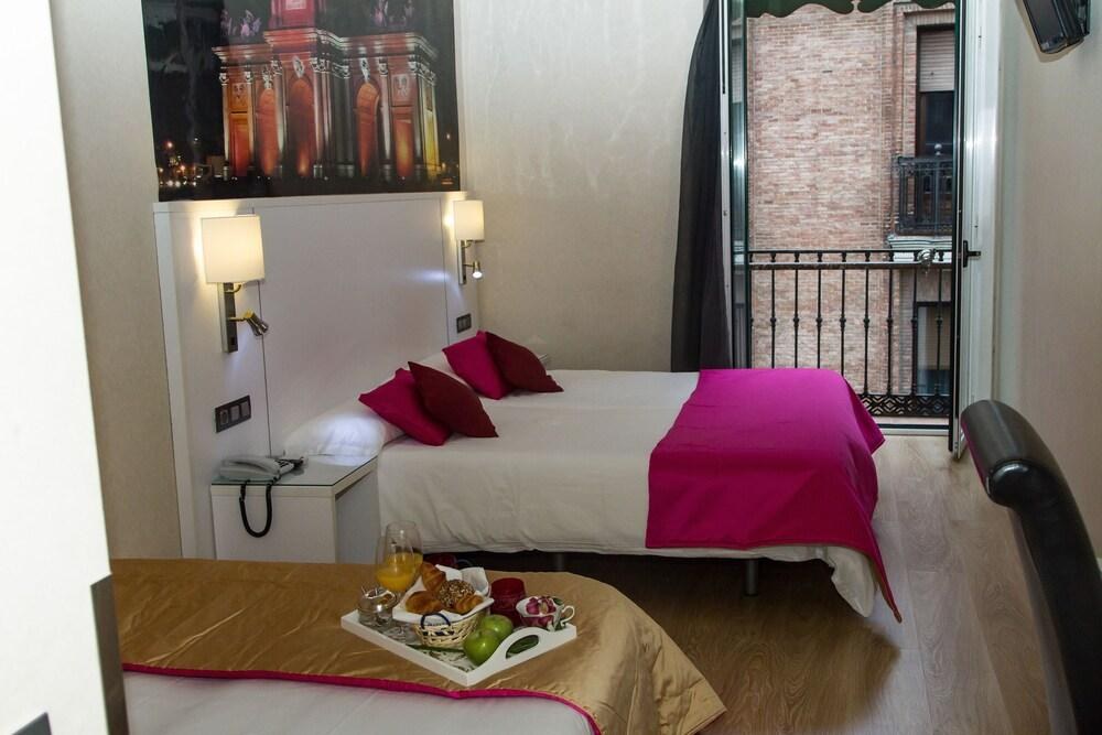 Hostal Olmedo photo 4