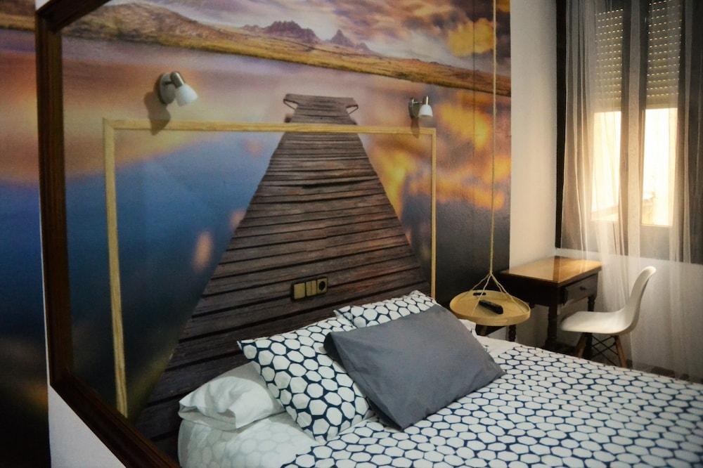 Hostal Hispano Gran Vía photo 4