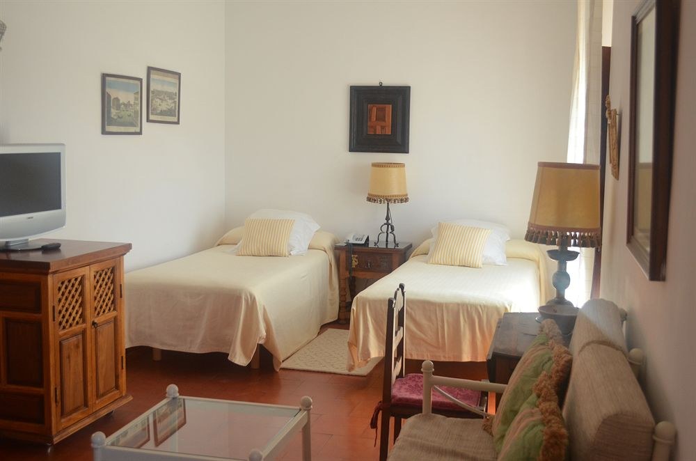 Santa Isabel la Real Hotel photo 1