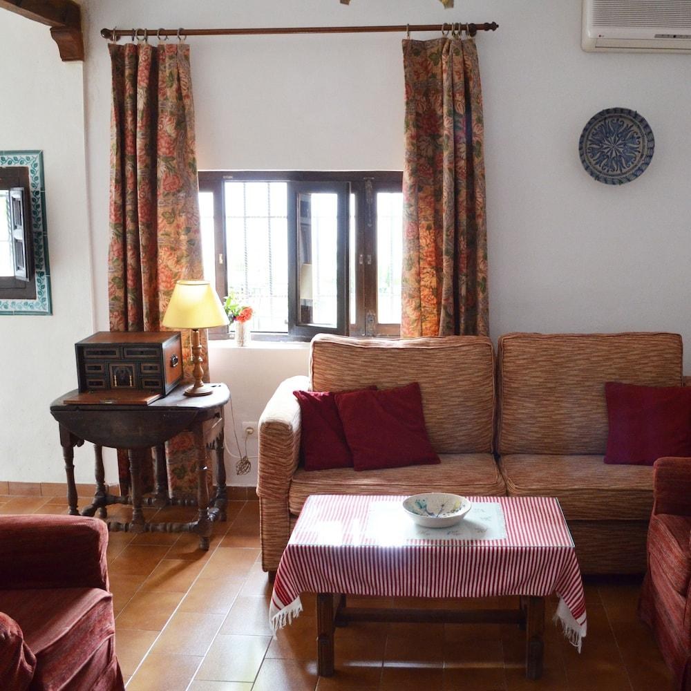 Santa Isabel la Real Hotel photo 2