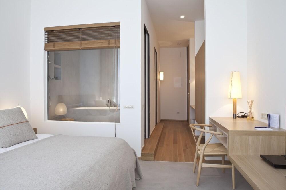 Margot House photo 3