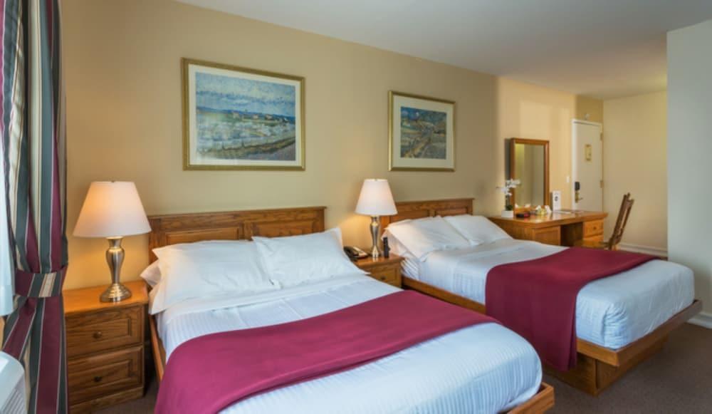 Chelsea Savoy Hotel photo 2