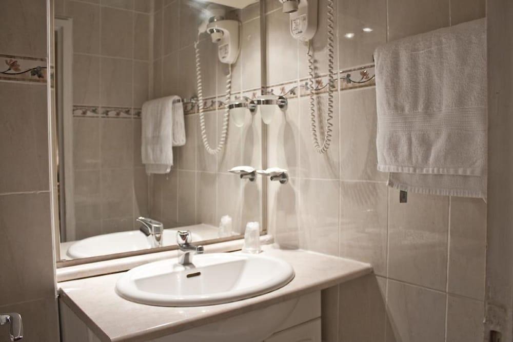 HOTEL HIPPODROME photo 3