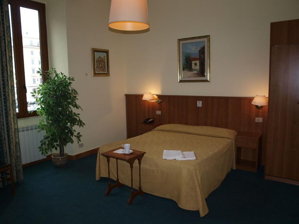 Hotel Trastevere photo 4