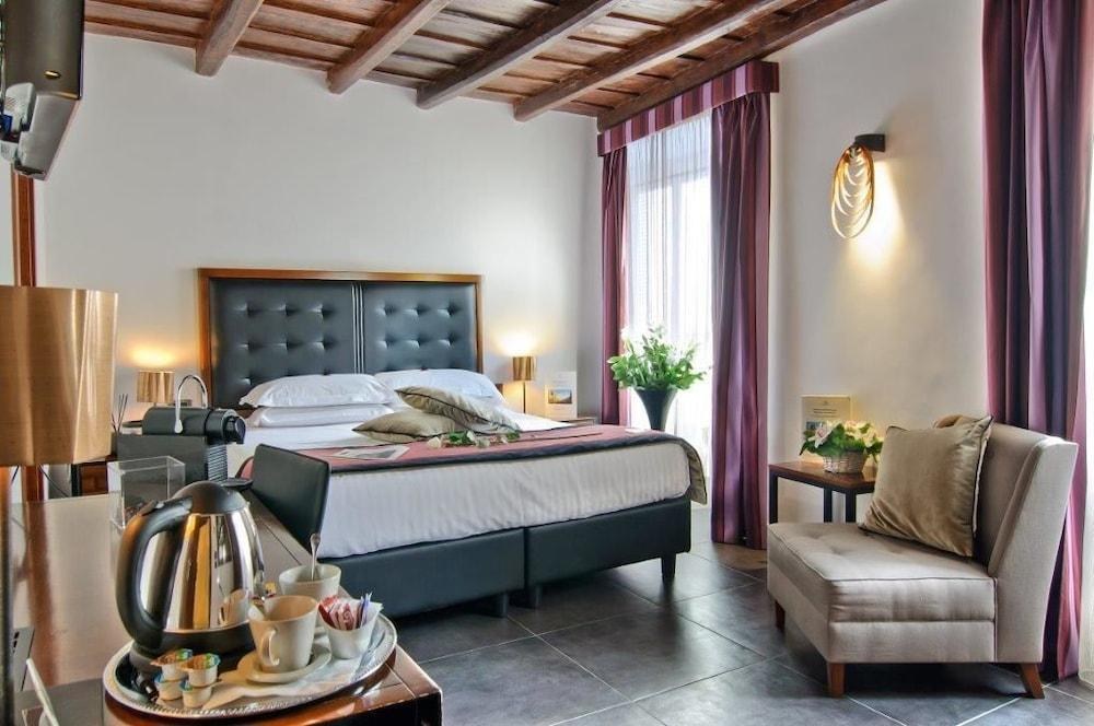 Hotel Navona Colors photo 2