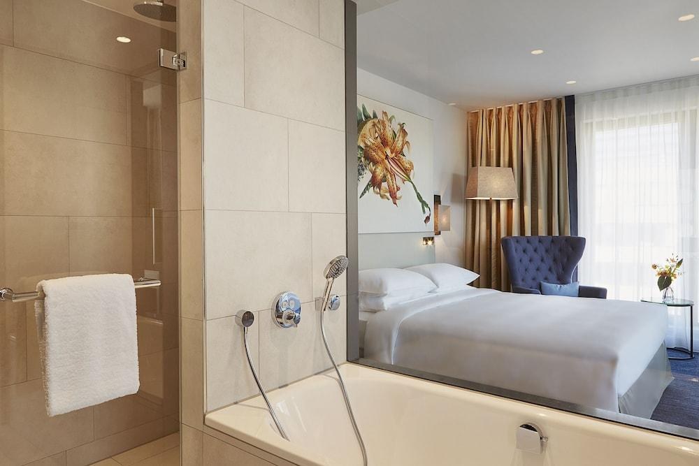 Hyatt Regency Amsterdam photo 4