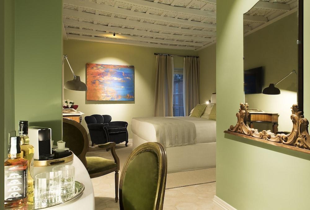 Palazzo Caruso photo 2