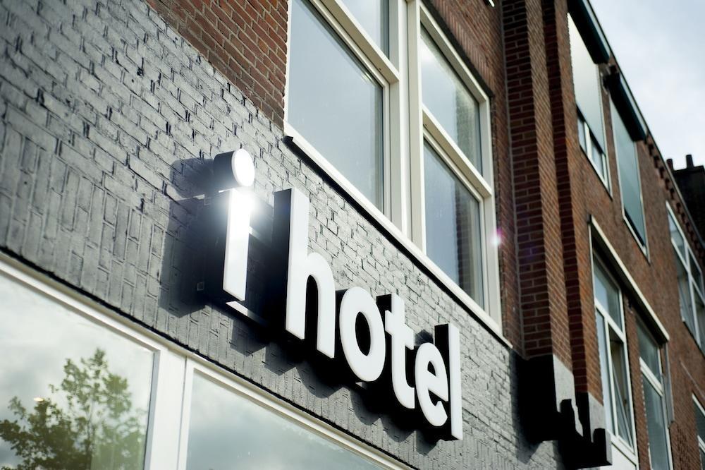 I Hotel photo 4