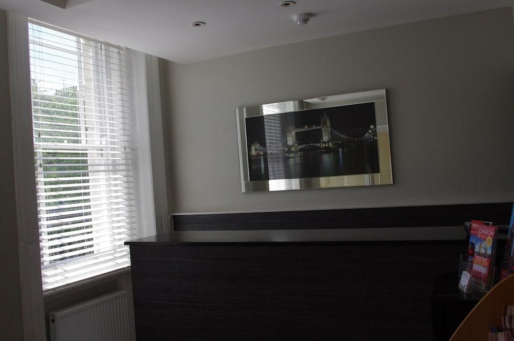 Belmont Hotel photo 3