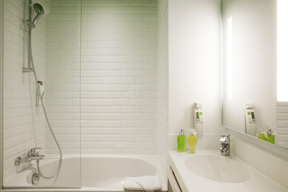 ibis Styles Paris Buttes Chaumont photo 3