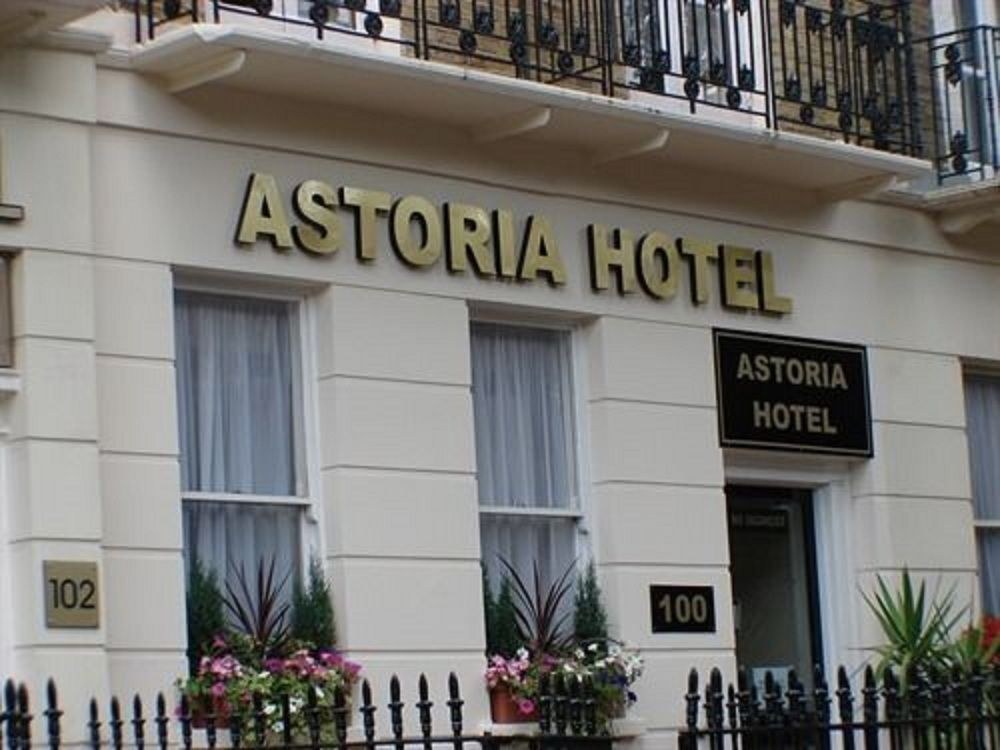 Astoria Hotel photo 1