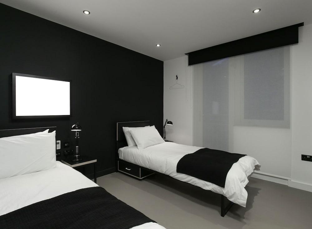 Kip Hotel photo 4