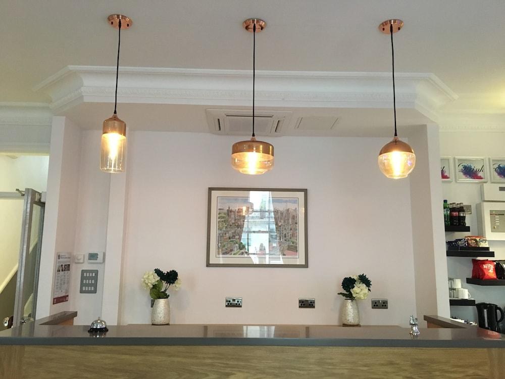 The Beverley Hotel photo 3