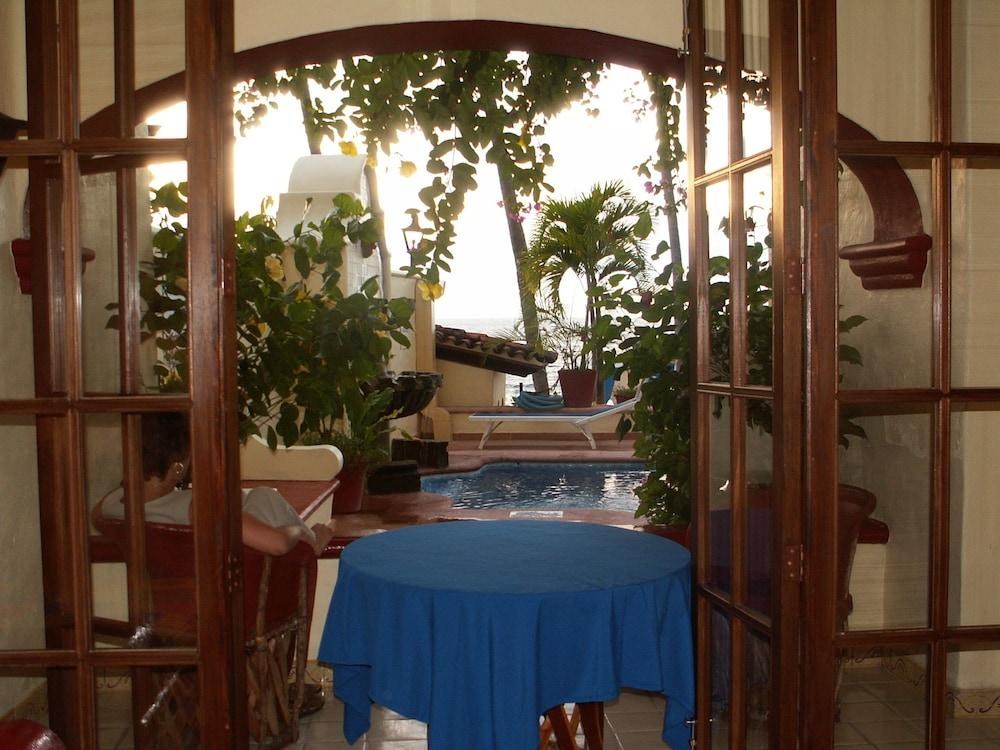 Lindo Mar Resort photo 3